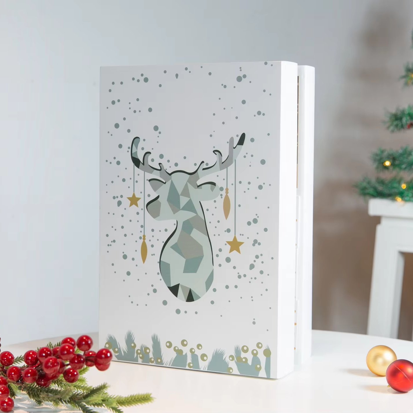 Kanlong ODM OEM wooden gift box calendar sled shape carved wood decor LED Book Decoration Light