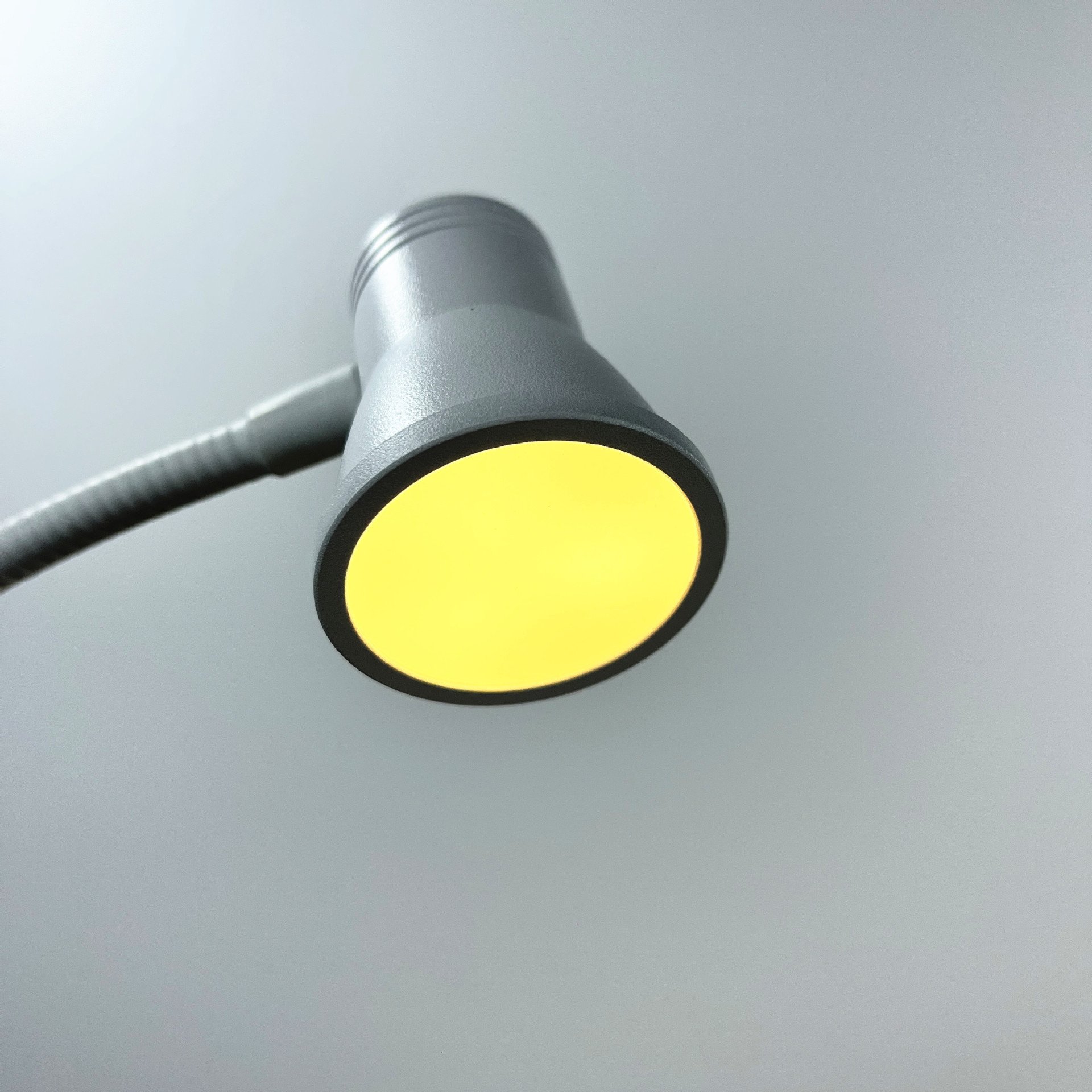 Eye-caring Table Lamps bendable touch dimmer desk lamps LED portable clip-on kids eye caring reading table lamps