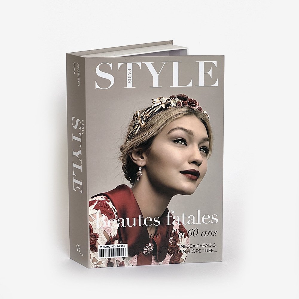 Fashion Magazine Fake Books for Decoration Storage Box Luxury Decorative Home Decoration Simulation Books Ornaments
