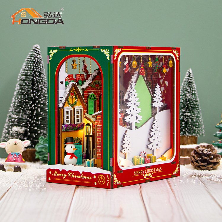 Hongda New Arrival Christmas Style PC2417 Winter of Christmas Wood Book Nook Diy Book Nook Kit With Light