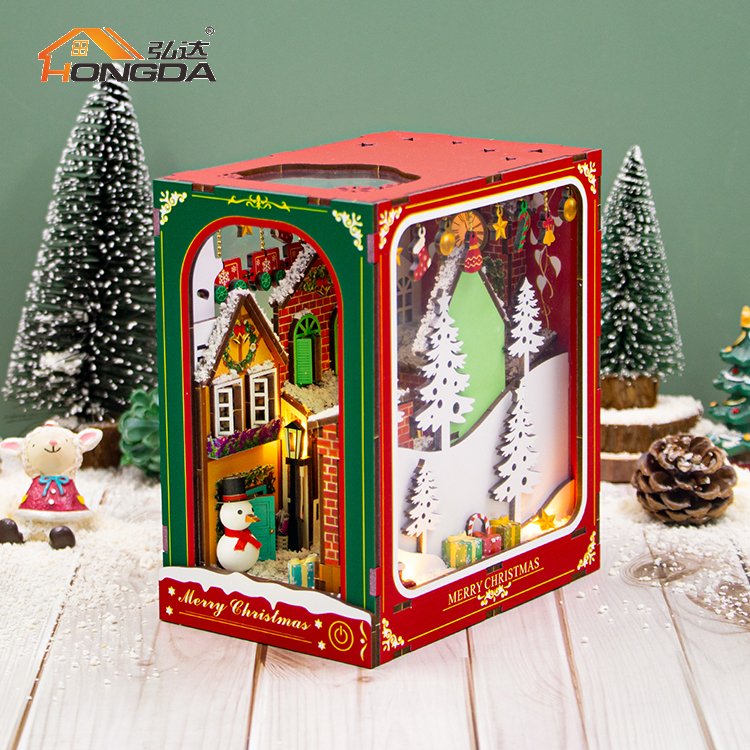 Hongda New Arrival Christmas Style PC2417 Winter of Christmas Wood Book Nook Diy Book Nook Kit With Light