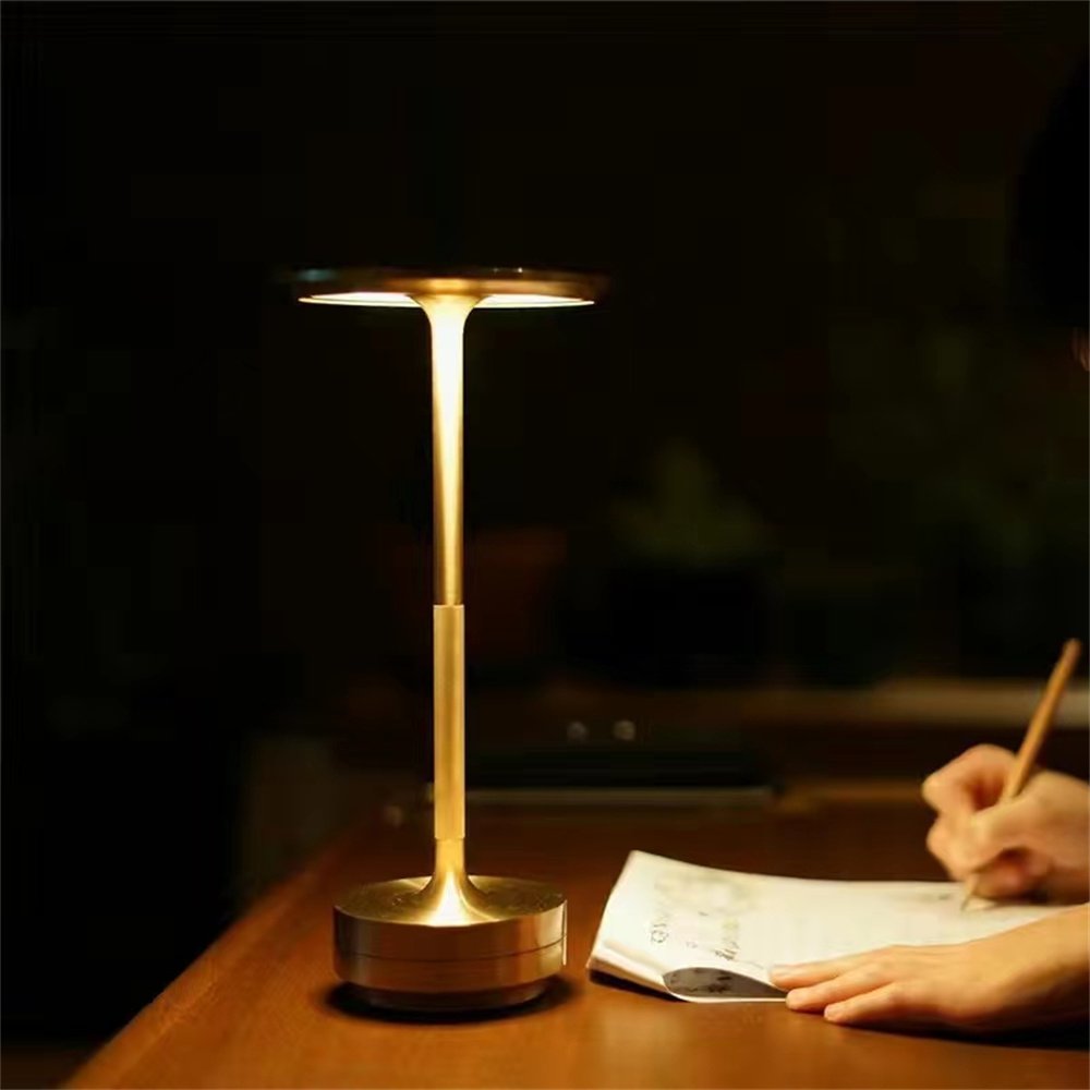 Modern Designer Outdoor Touch Control Restaurant Cordless Wireless Portable Rechargeable Led Table Lamp