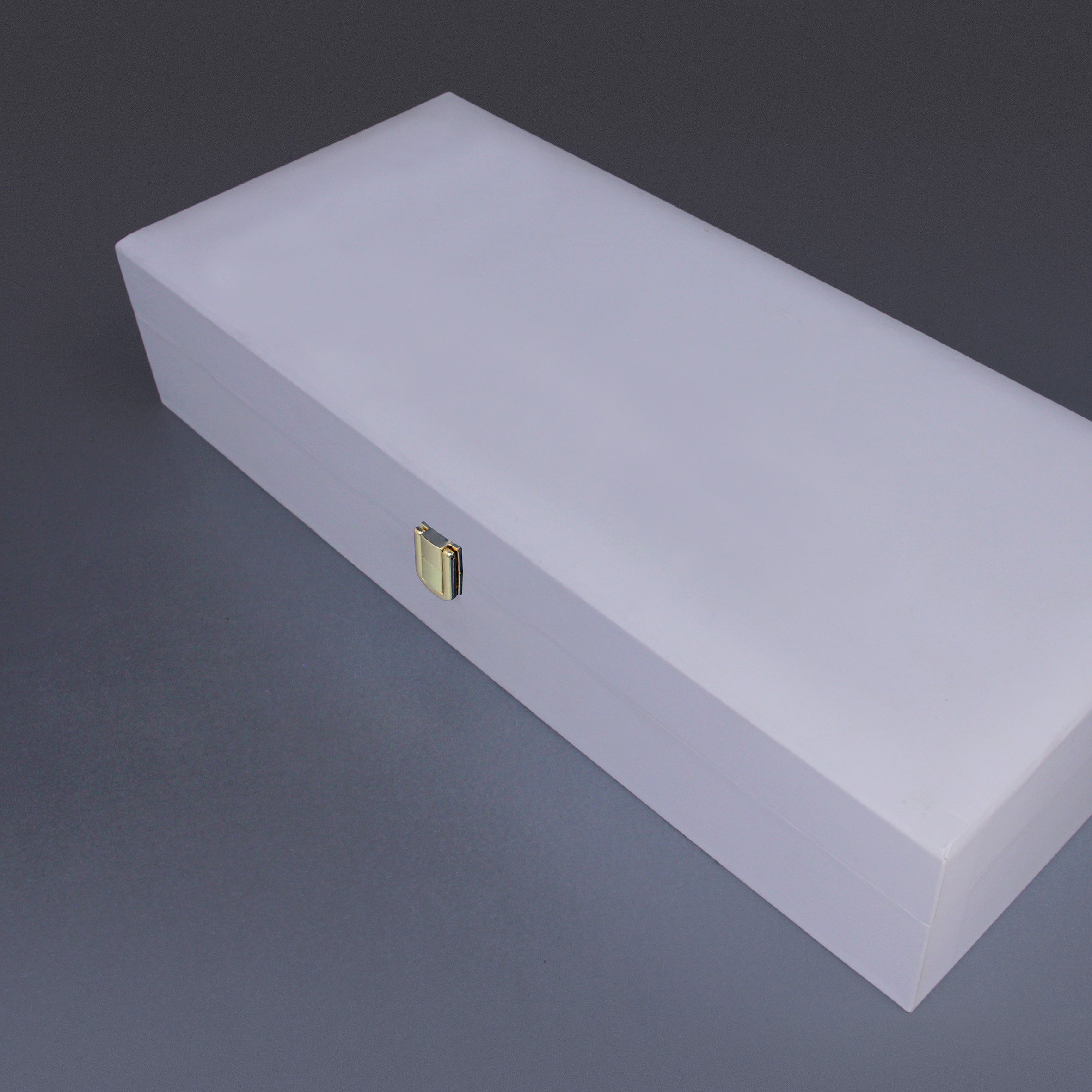 Factory Custom High-End Packaging Box Copper Paper Book Gift Box with Lock UV Magnet Sponge Foil Liner for Cloth Usage