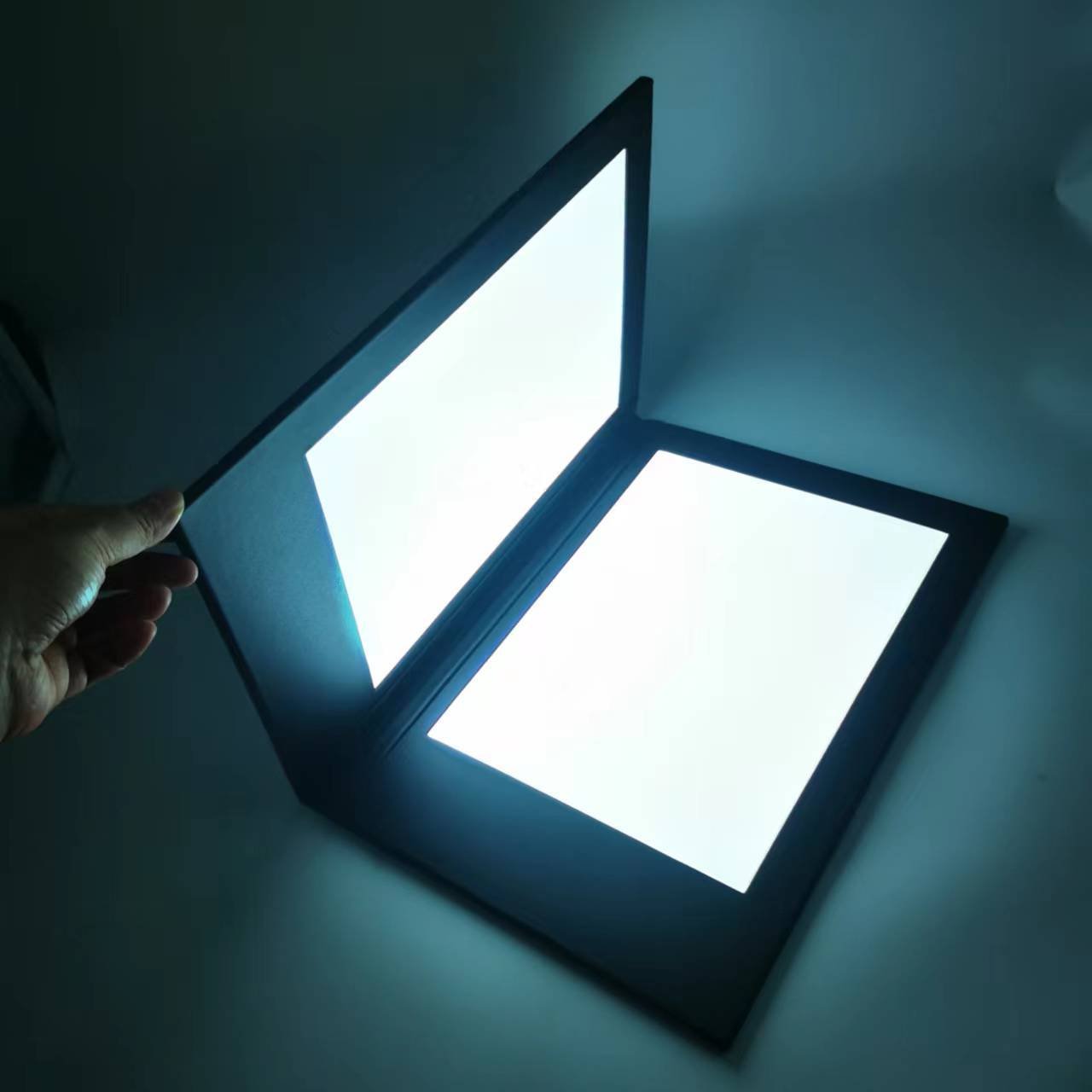 Custom Rechargeable Led Backlit Menu A4 A5Sign Holder Table Tent Display Led Menu Book Cover For Restaurant Bar