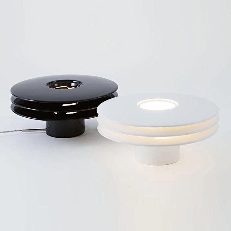 Modern table lamp designer exhibition hall sales department living room study bedroom small desk lamp