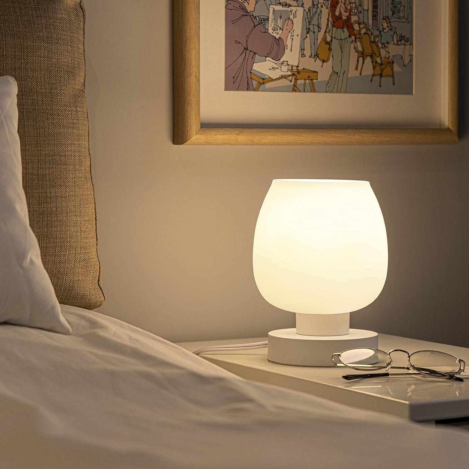 Milk white table lamp wholesale manufacturers modern design decorative metal modern minimalist office home table lamp
