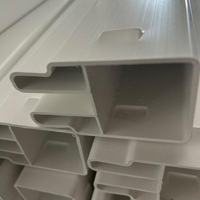 Wholesale Cheap 6X8Ft White Color Plastic Slat Pvc Privacy Garden Fence Panel Outdoor Vinyl Rail With Post