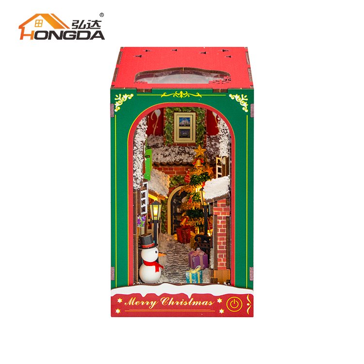Hongda PC2417 Winter of Christmas Miniature Diy Book Nook Christmas Style Wooden Book Nook Kit With Light