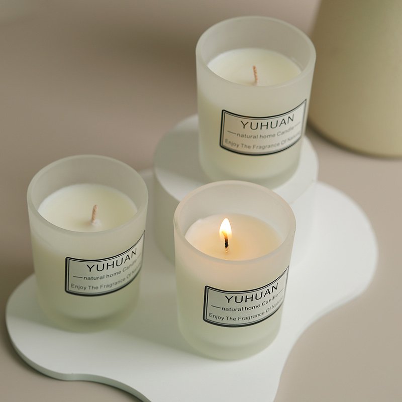 Customized White Natural Soy Wax Scented Candles Fashion Stick Pattern for Luxury Home Use Custom Private Label