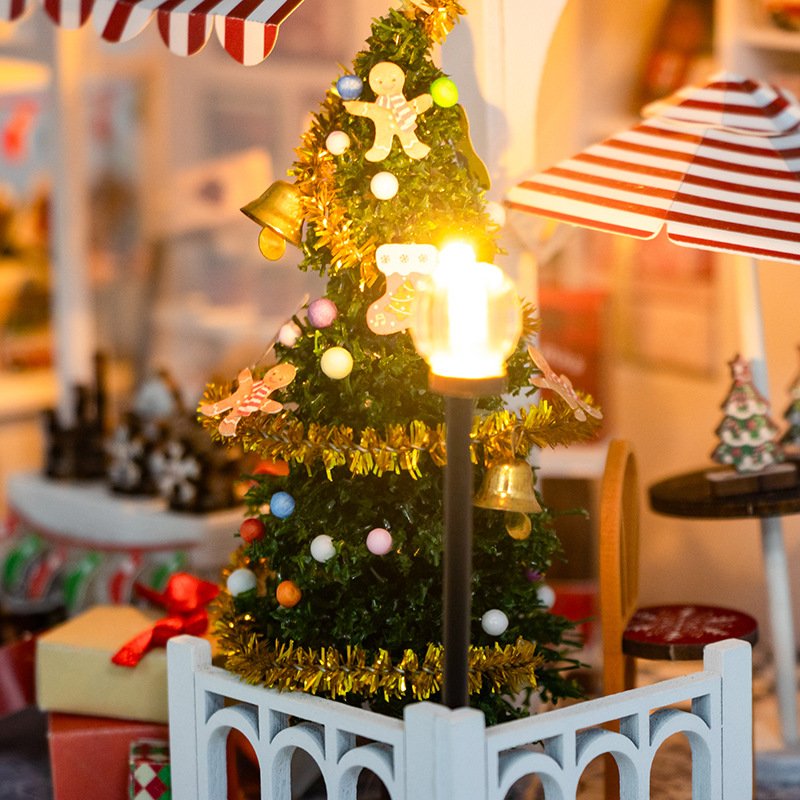 Cute Christmas doll house creative gifts DIY 3D doll house with lights memorial gifts dolls house for girls