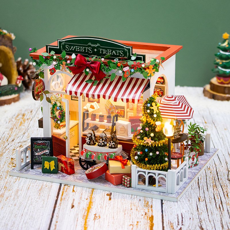 Cute Christmas doll house creative gifts DIY 3D doll house with lights memorial gifts dolls house for girls