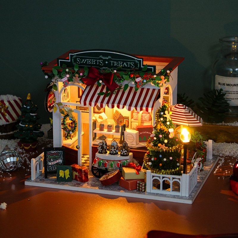 Cute Christmas doll house creative gifts DIY 3D doll house with lights memorial gifts dolls house for girls
