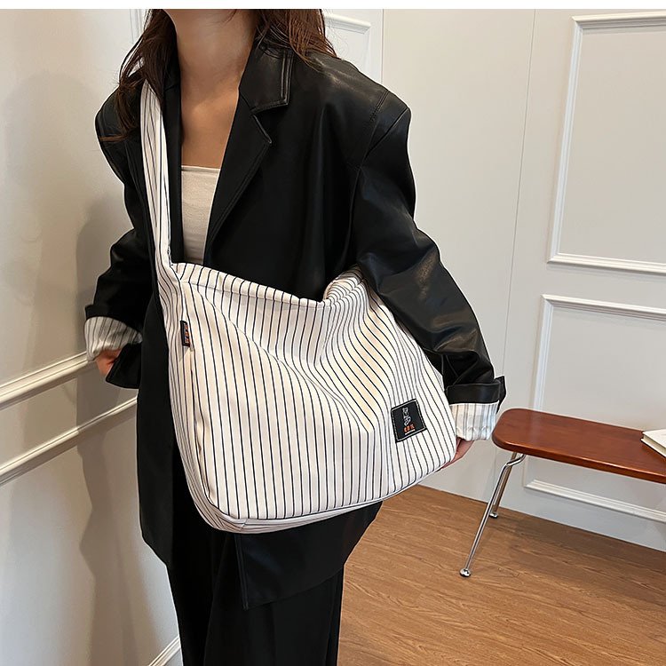 New fashion design wholesale large shopping shoulder bags Custom Logo Eco-friendly Light Lady Casual bucket bag