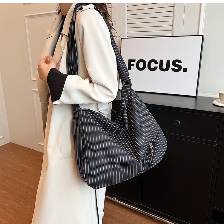 New fashion design wholesale large shopping shoulder bags Custom Logo Eco-friendly Light Lady Casual bucket bag