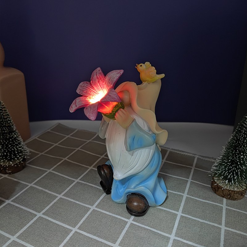 Brand New Solar Garden Gnome statue with light up flower Resin reading book gnome wild decoration for yard patio landscape