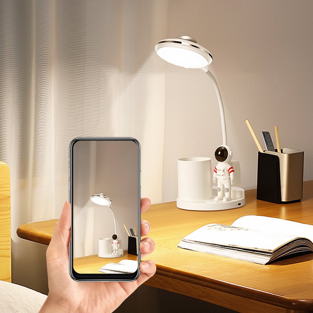 Factory OEM Rechargeable astronaut Lamp kid cute Usb Home Book Reading MINI LIGHT Reading