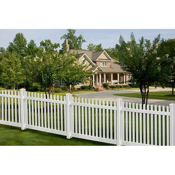 Environmental Protection Light Durable Factory Direct UV Proof White Landscape Decor Palisade PVC Picket Fence