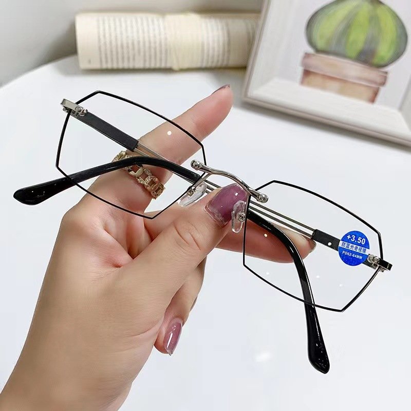 Wholesale photochromic anti blue light reading glasses for men and women