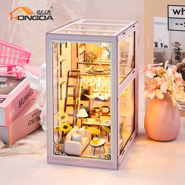 Hongda M2413 Pink loft Custom Design Book Nook Kit Diy Wooden Miniature Book Nook With Light