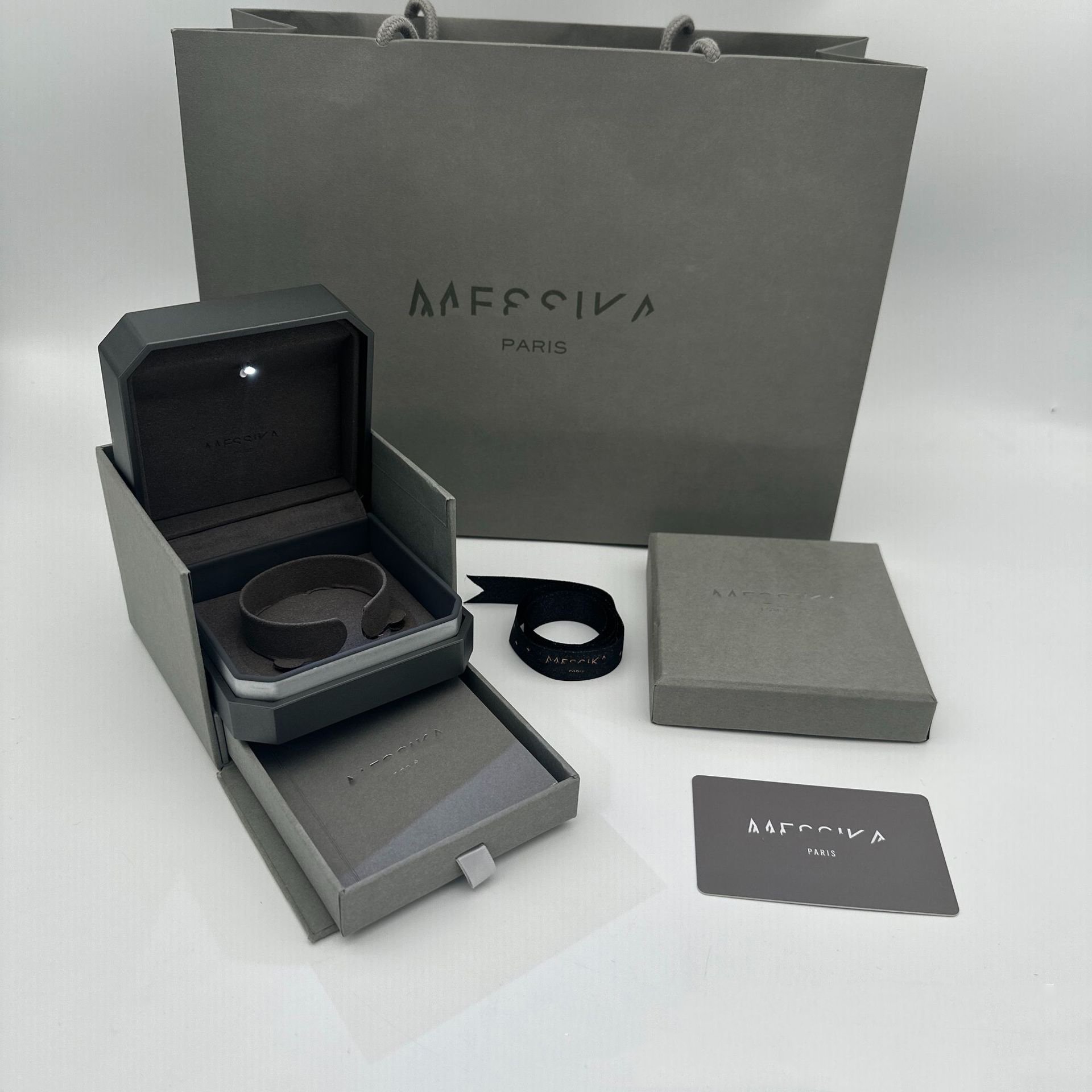 Miasska Luxury Designer Jewelry Box with Lights 1:1 With Picture Book Tote Bag Necklace box Bracelet box Earring box