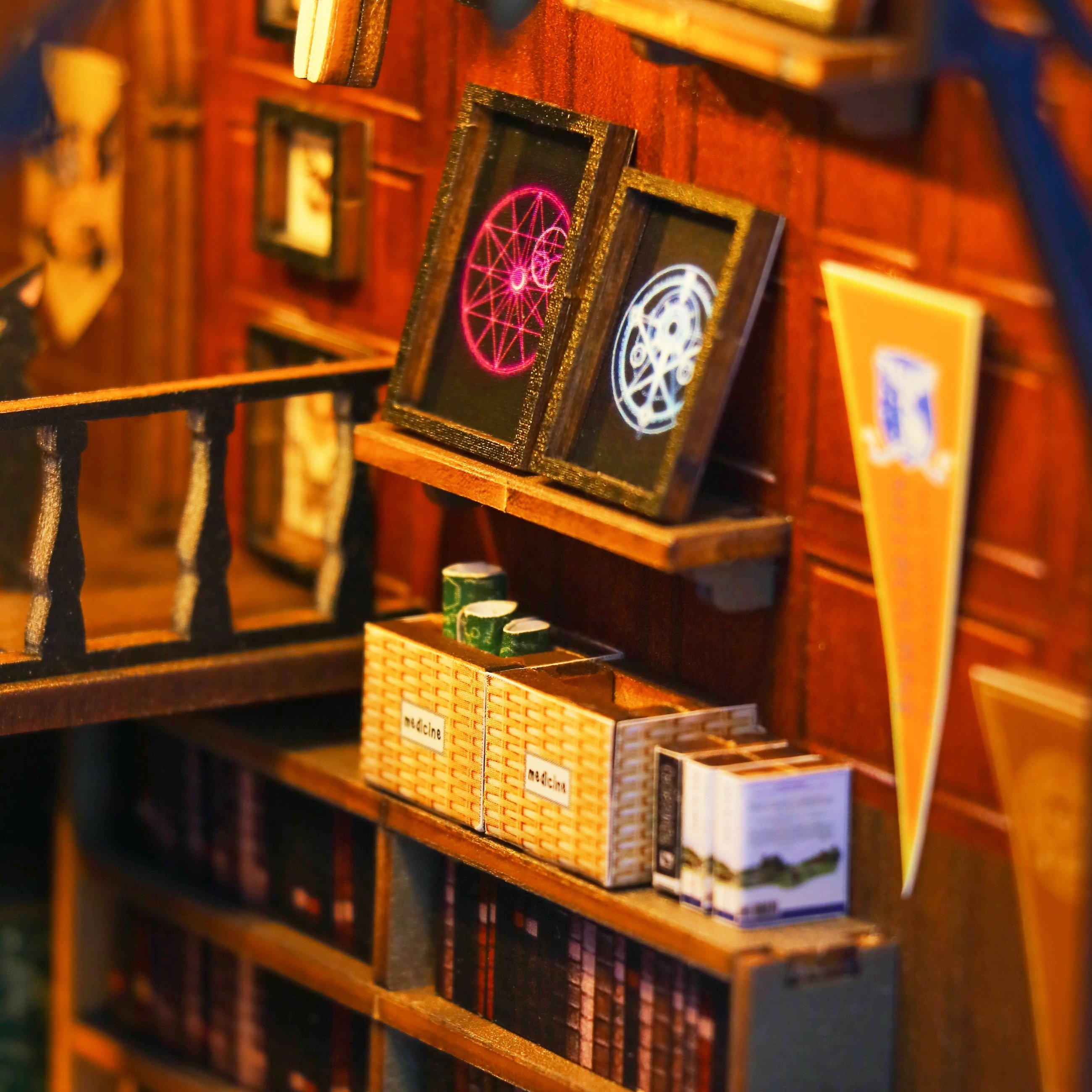 Hongda M2311 Mira Magic House Diy Book Nook Miniature Wooden Book Kit Nook With Light