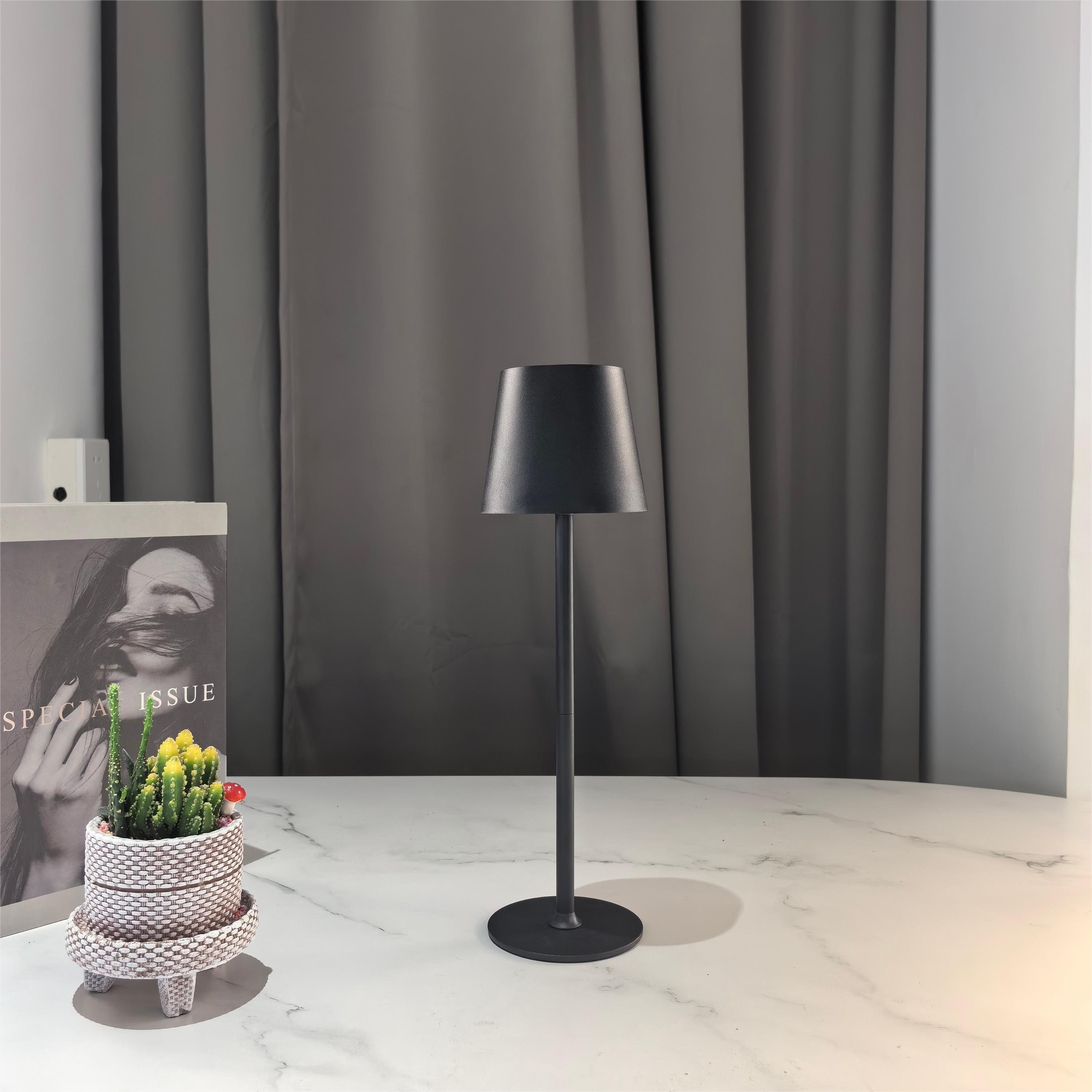 study modern boutique decorative table lamp rechargeable cordless led light up bar table for hotel bedside bedroom living room