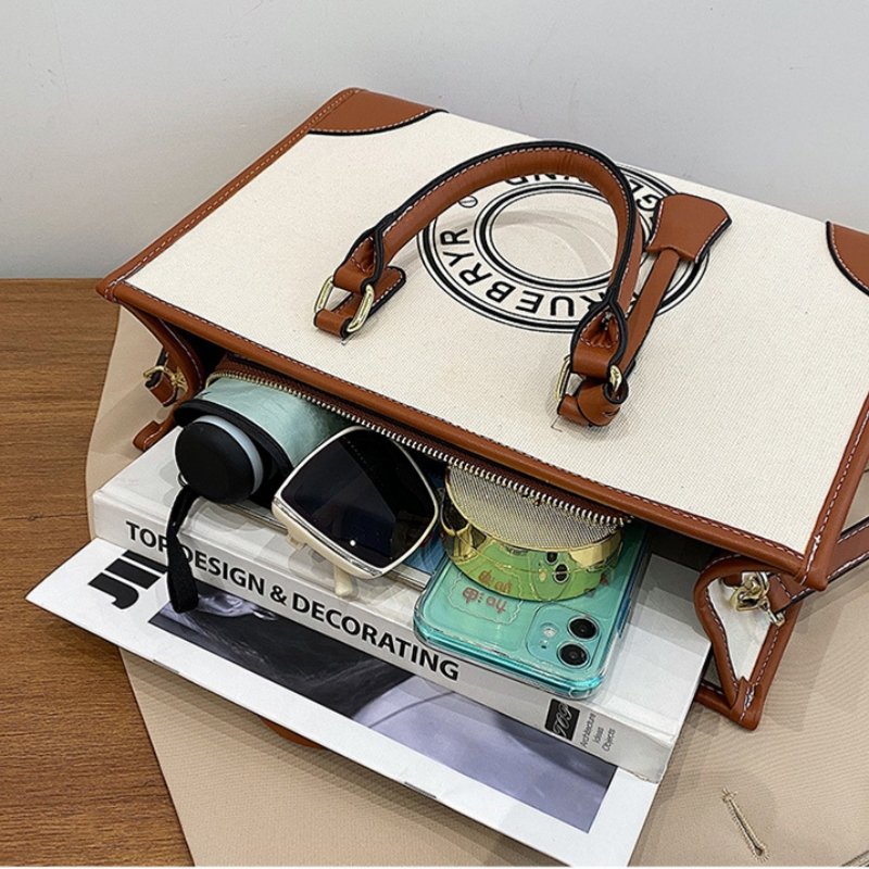 2024 Hot Selling Books Handbags Retro Style Woman's Tote Bags Large Capacity Bags for Woman