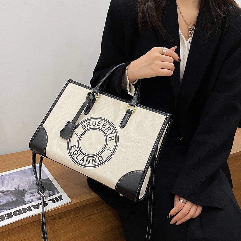 2024 Hot Selling Books Handbags Retro Style Woman's Tote Bags Large Capacity Bags for Woman