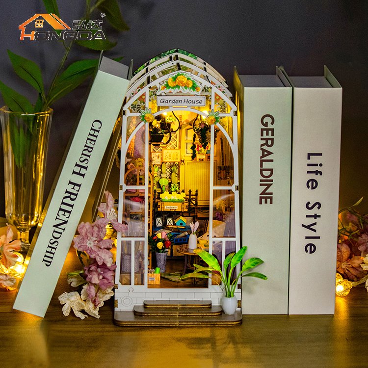 Hongda M2313 Garden House Book Kit Nook 3D Wooden Book Nook Miniature Diy Book Nook With Light
