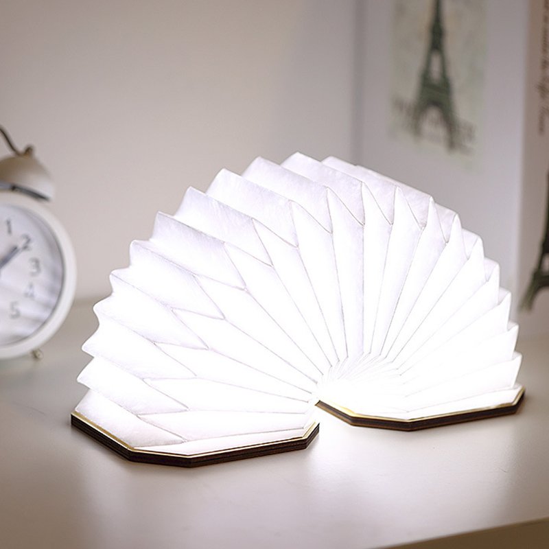 Best dad innovative design organ lamp father's Day gift wholesale customized all kinds of book lamp 2020 new