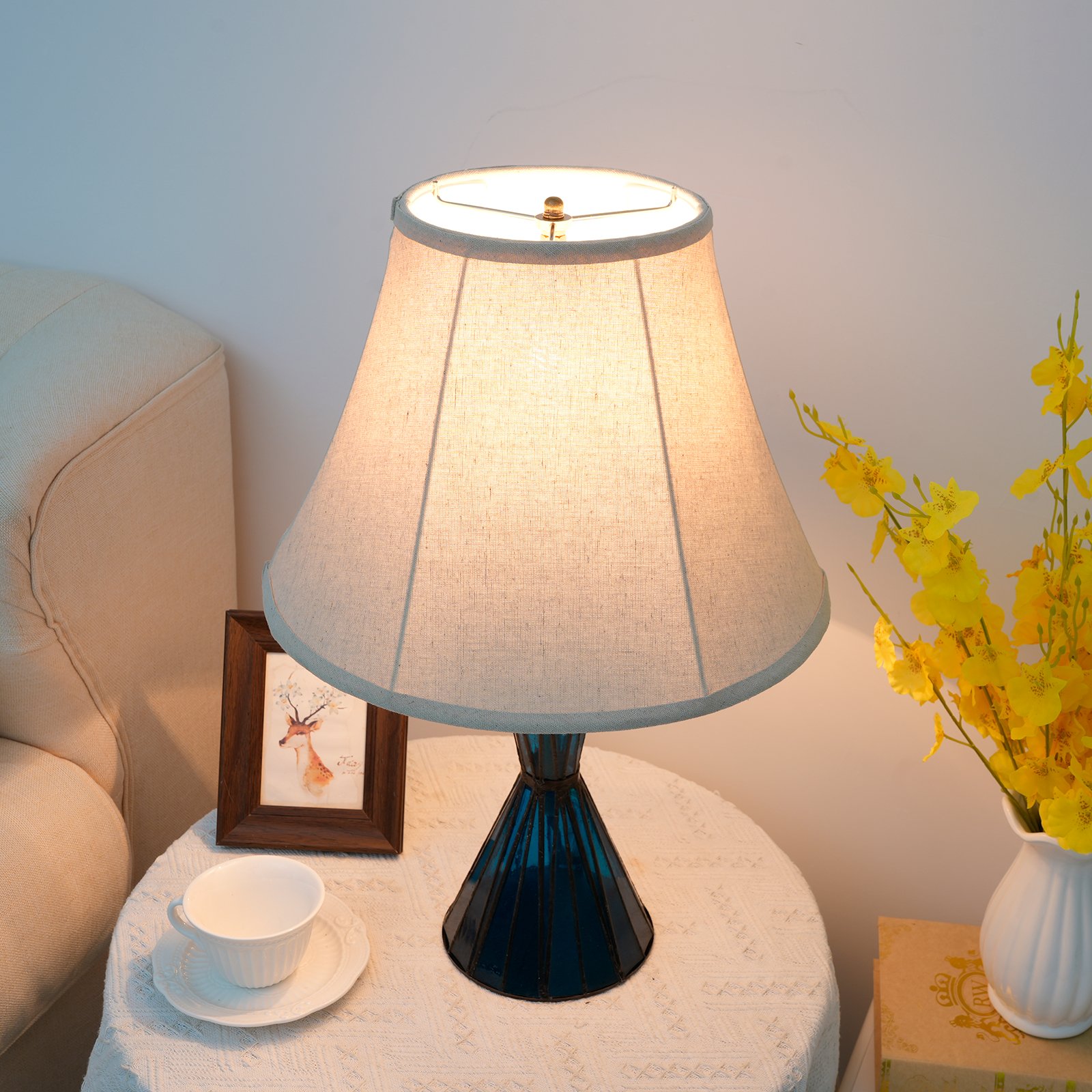 Modern minimalist Wholesale Indoor office book room European Type Lighting Fixture Creative New Table Lamp Desk Lights