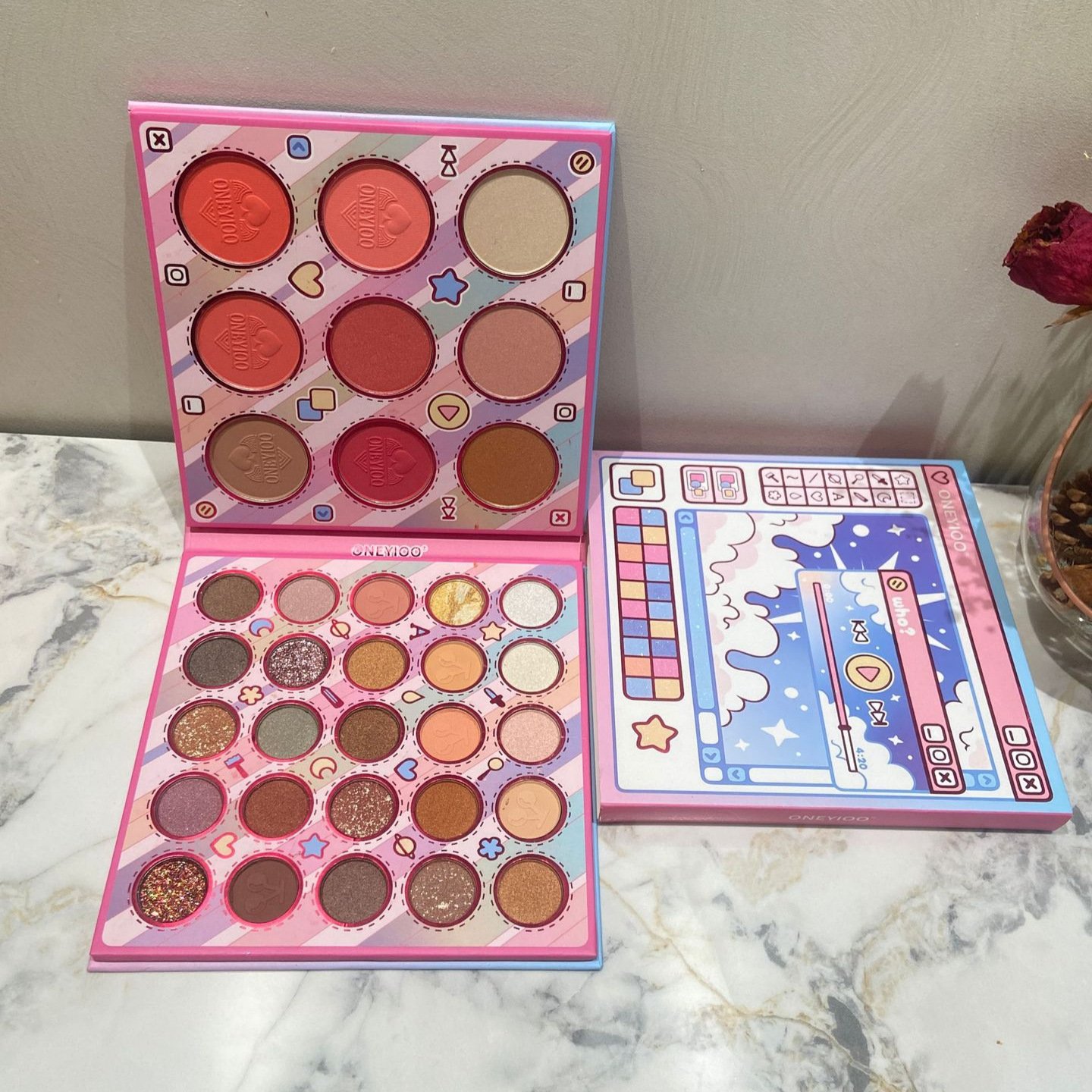 The Game style 34-Color New style ONEYIOO Eye Shadow Book stage performance Pressed Glitter Eyeshadow Factory Direct Waterproof