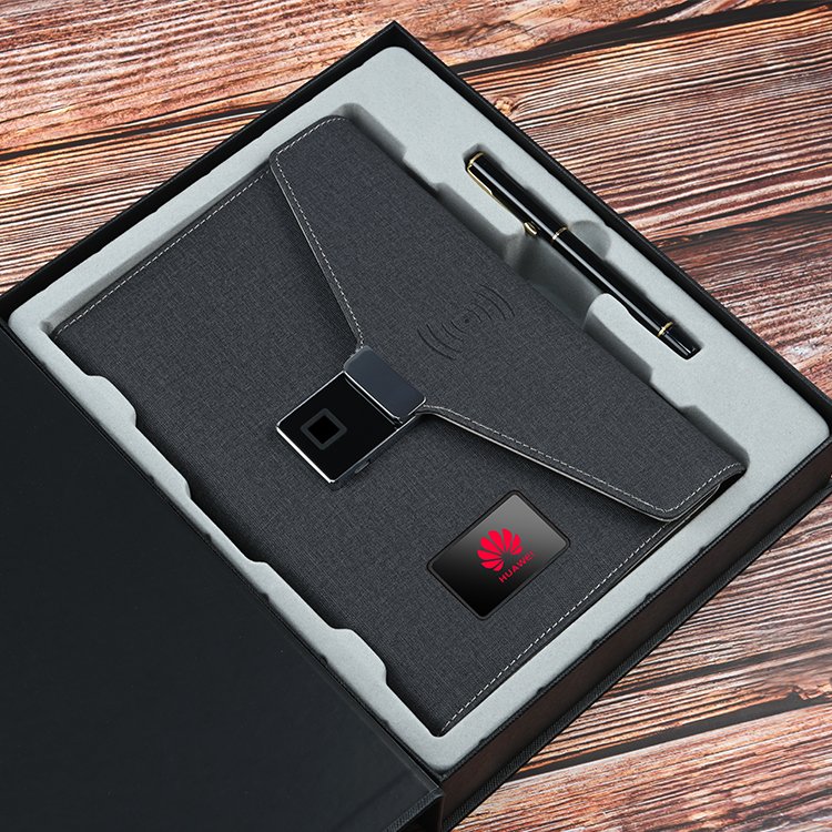 Hot Selling A5 Business Writing Book Loose-leaf Planner Reusable Smart Wireless Charging Notebook with Powerbank Usb and Pen Set