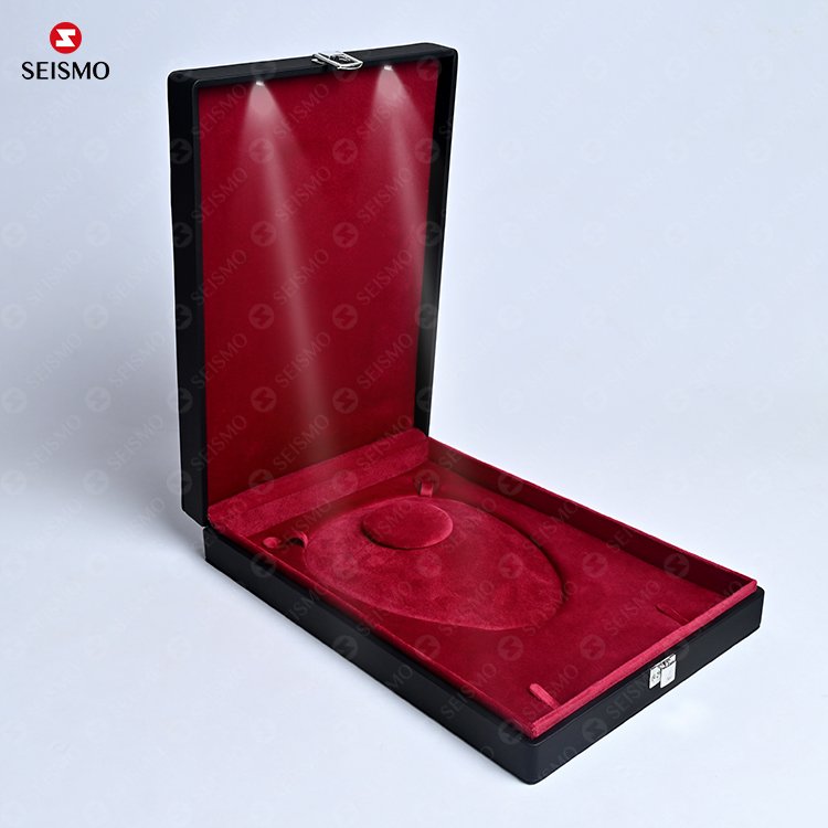 light fine luxury earring lamp led big casejewelry bracelet necklace for gift jewellery pendant custom fine led box for jewelry
