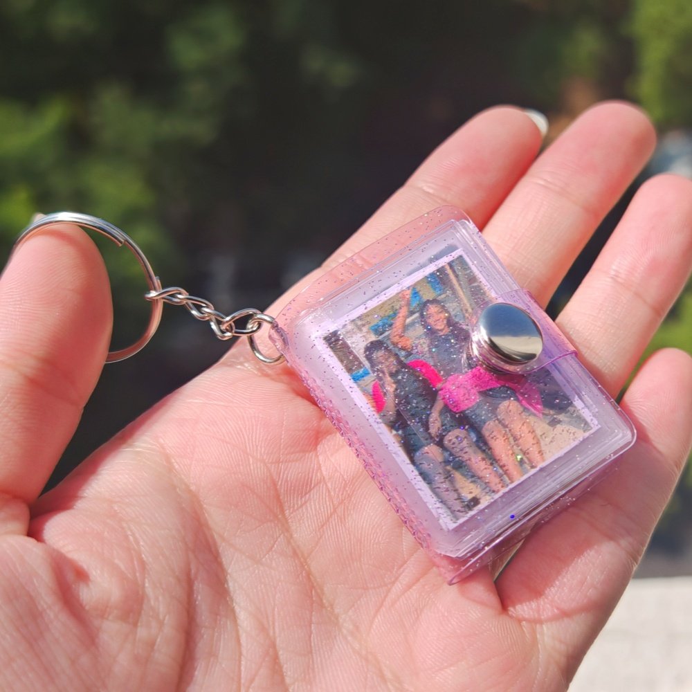 Qiuhan Glitter Purple Customized Photo 1-inch Mini Photo Album Keychain Pocket Insert Style Photo Book Family Anniversary Gift