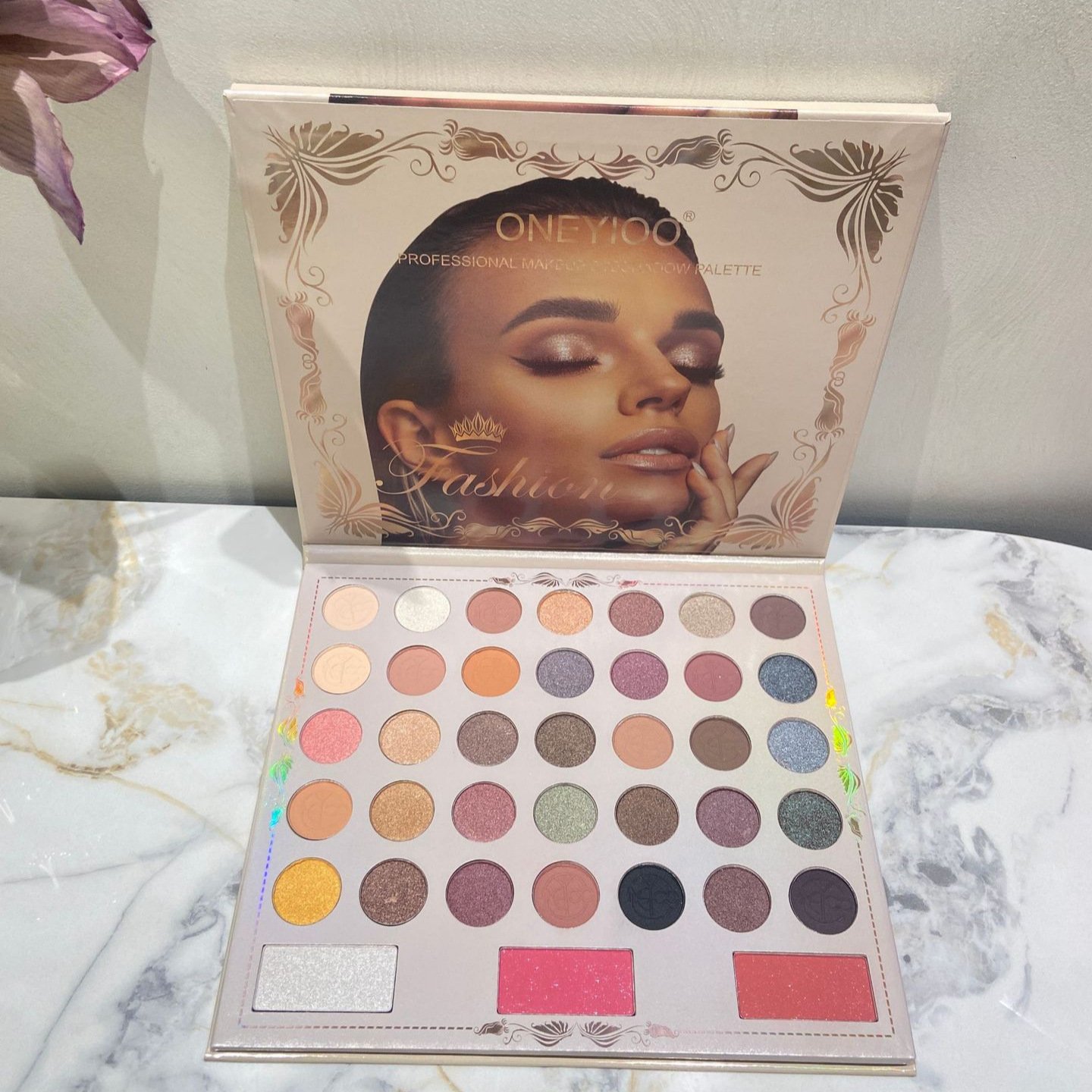 38-Color New style ONEYIOO Eye Shadow Book stage performance Pressed Glitter Eyeshadow Factory Direct Waterproof