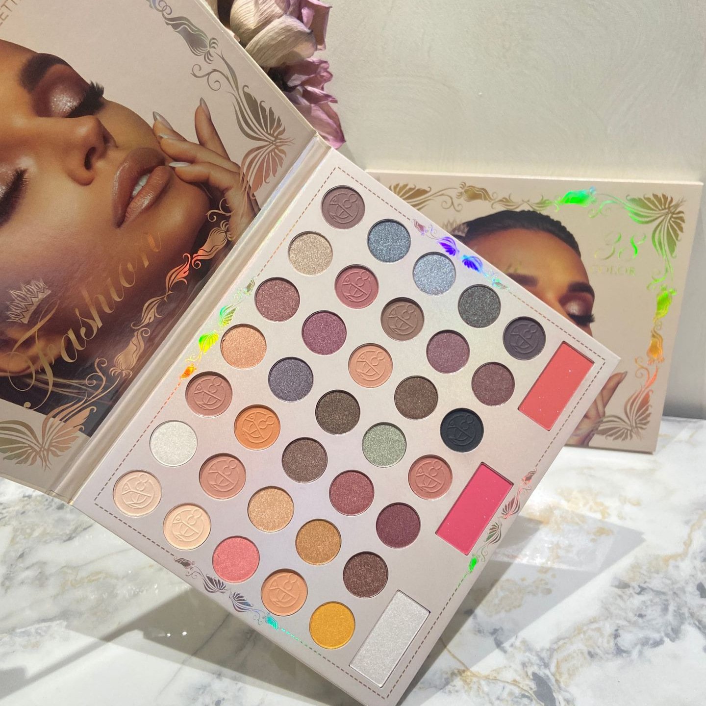 38-Color New style ONEYIOO Eye Shadow Book stage performance Pressed Glitter Eyeshadow Factory Direct Waterproof