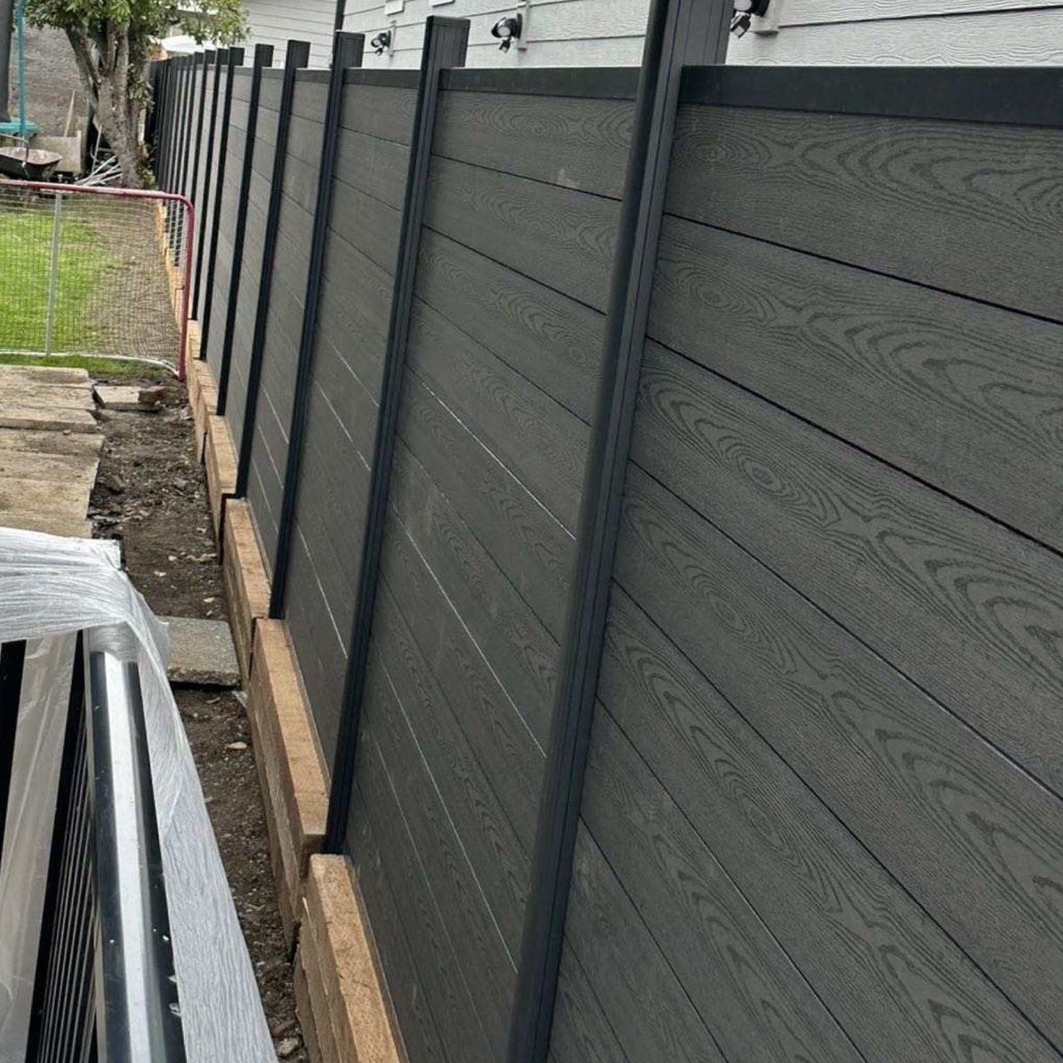 light embossing wooden grain fence panels 6ft wpc composite fencing boards for garden walls