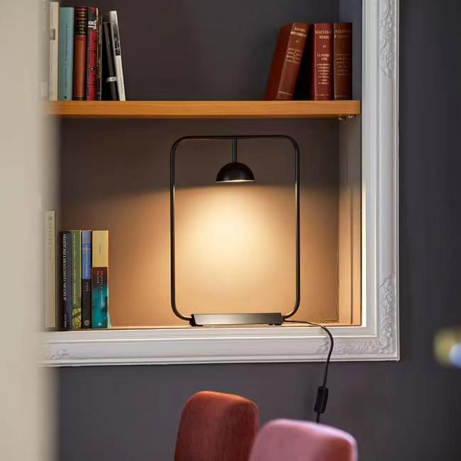 Modern Simple Iron Table Lamp for Living Room and Bedroom Art Deco Design
