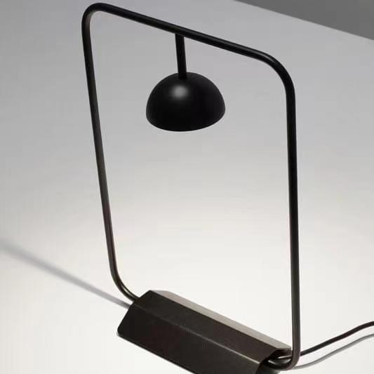 Modern Simple Iron Table Lamp for Living Room and Bedroom Art Deco Design