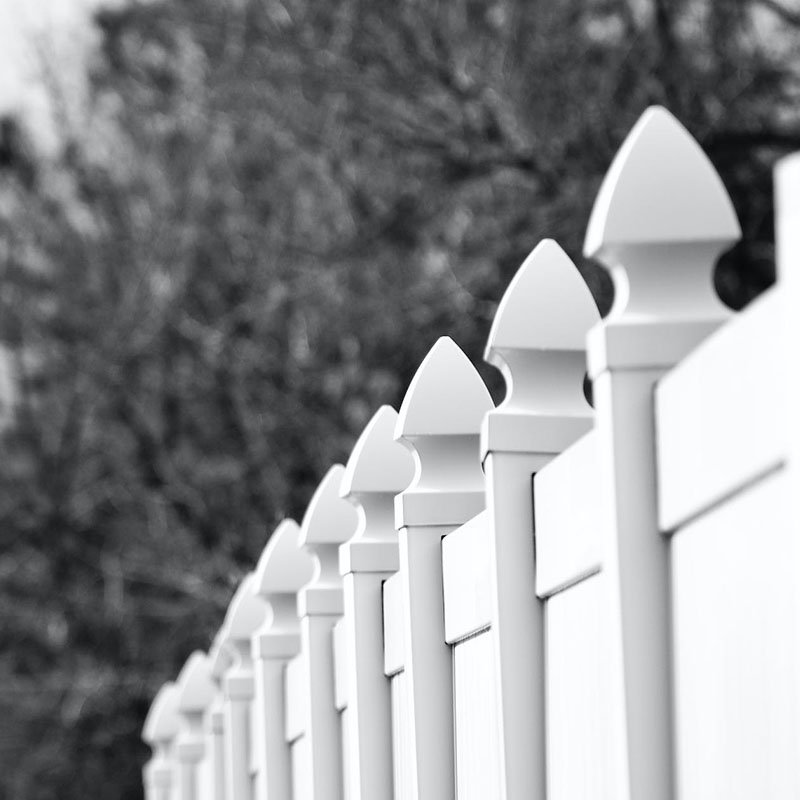 Durable Outdoor PVC Vinyl Security Fence Wall Panels White Garden Fencing with Post Caps Durable Plastic PVC Fence