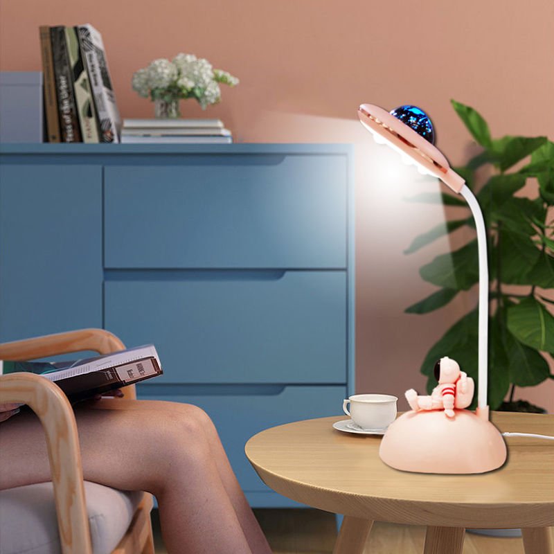 Hot selling high-quality luxury modern children's room indoor night light pen holder starry sky projection LED desk lamp