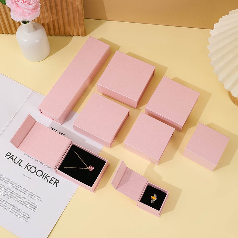 Custom Logo Magnetic Cardboard Jewelry Ring Bracelet Necklace Earring Storage Box Rigid Paper Sponge Jewellery Packing Box