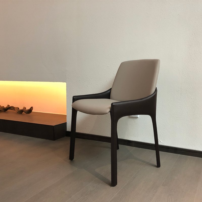 FUWOS Nordic modern minimalist first layer cowhide ash leather armrest high-end household solid wood dining room book chair