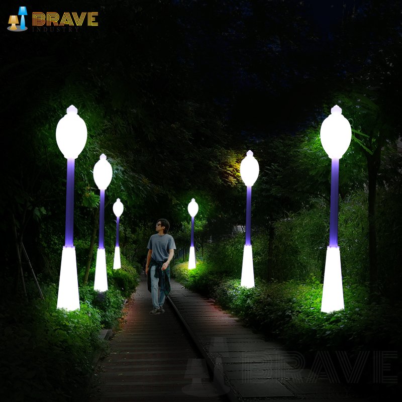 High Luminous Outdoor Light Waterproof Traffic White Pole All In One Solar LED Street Light Ip65 Outdoor Garden Floor Lamp