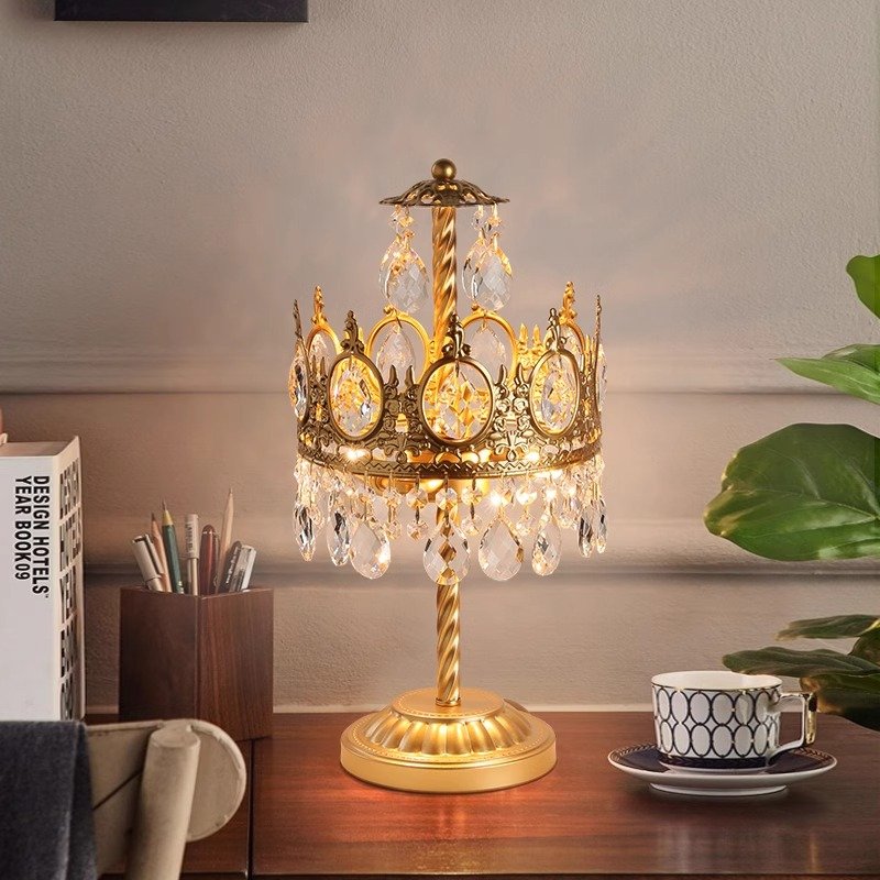 American Retro French Iron Crystal Table Lamp for Bedroom Bedside and Study Living Room