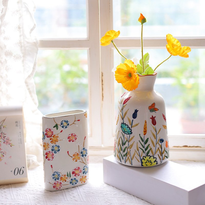 The New Listing Valentine's Day Light Luxury Flower Arrangement Hand Painted Embossed Flora Book Vase Ceramic Vase White Modern