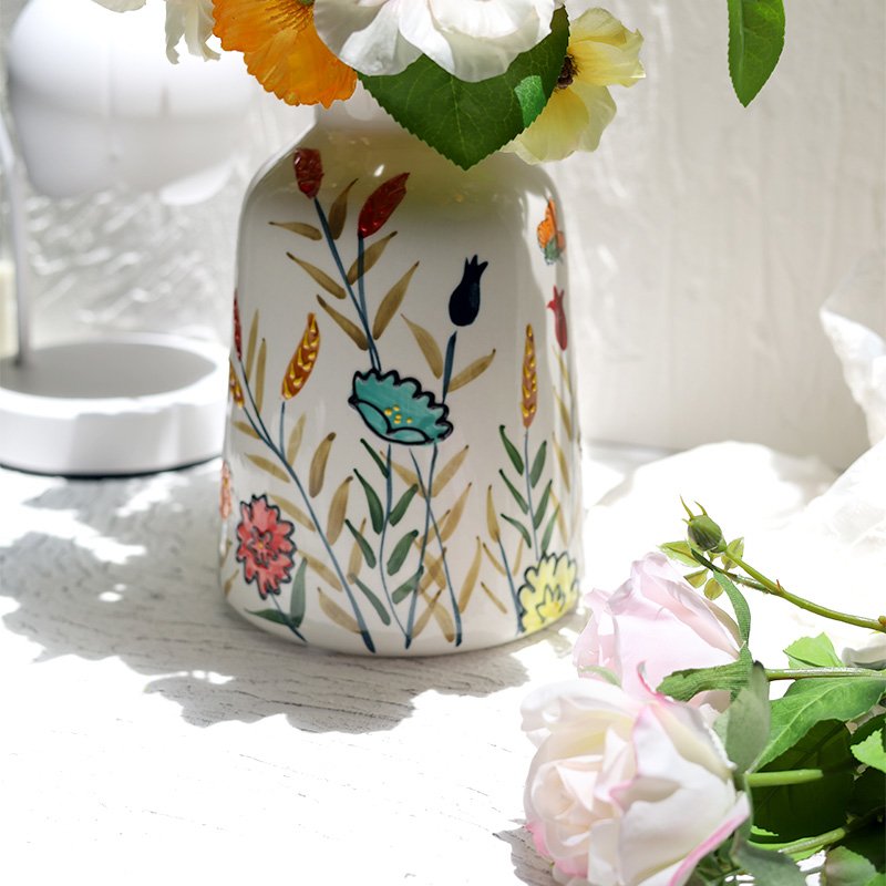 The New Listing Valentine's Day Light Luxury Flower Arrangement Hand Painted Embossed Flora Book Vase Ceramic Vase White Modern