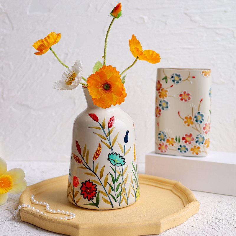 The New Listing Valentine's Day Light Luxury Flower Arrangement Hand Painted Embossed Flora Book Vase Ceramic Vase White Modern