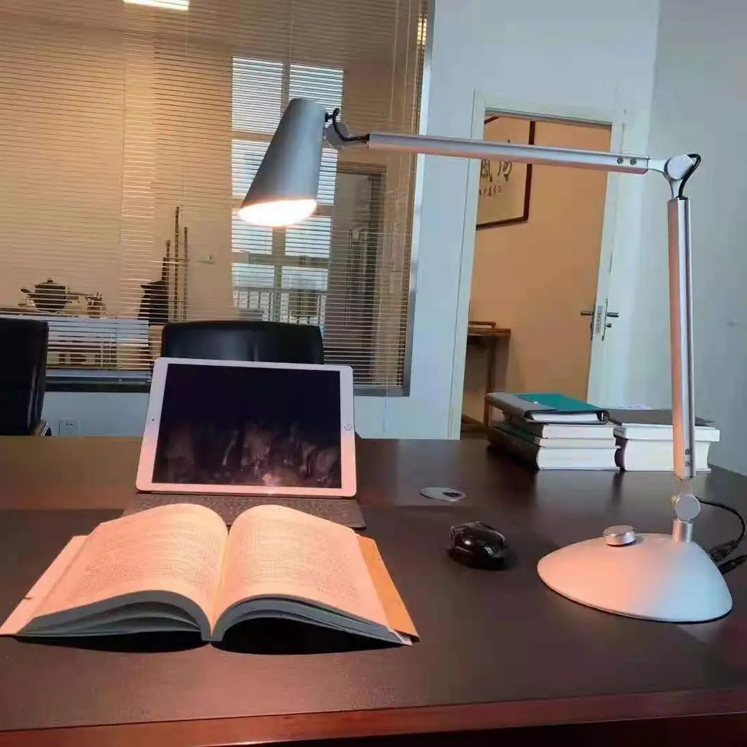 Dimmable Modern USB Adjustable Reading LED Lamp Eye-Care Bedside Study Desk Lamp with Colour